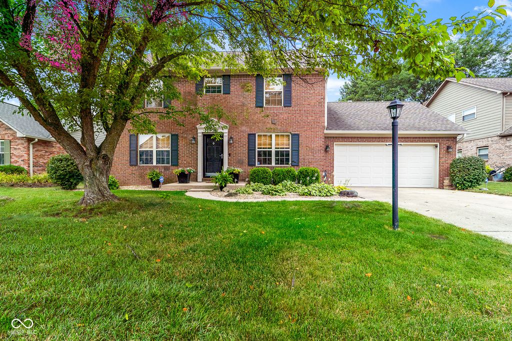 7816 Rock Rose Court, Indianapolis, IN 46237