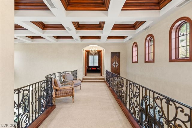 47 Club Vista Drive, Henderson, NV 89052