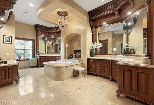 47 Club Vista Drive, Henderson, NV 89052