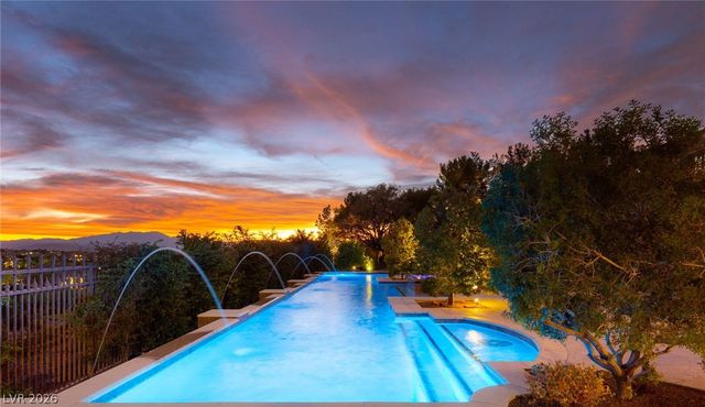 47 Club Vista Drive, Henderson, NV 89052