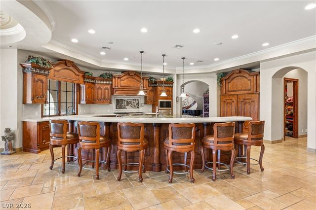 47 Club Vista Drive, Henderson, NV 89052