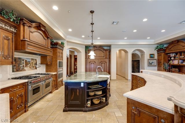 47 Club Vista Drive, Henderson, NV 89052