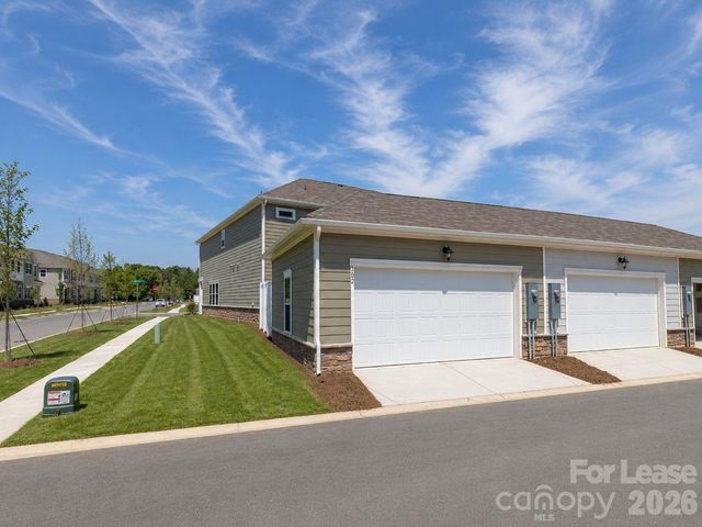 302 Sagecroft Lane, Indian Trail, NC 28079