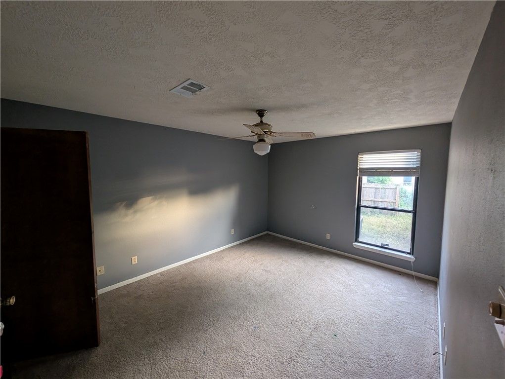 1520 Sycamore Street, Navasota, TX 77868 — photo 2