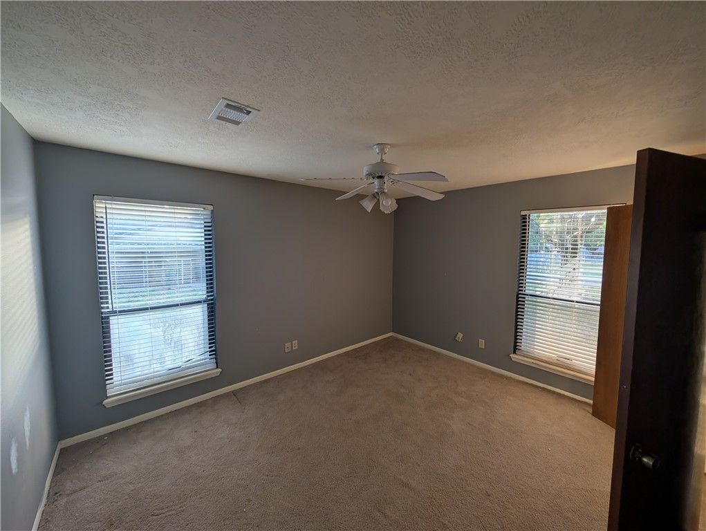 1520 Sycamore Street, Navasota, TX 77868 — photo 3
