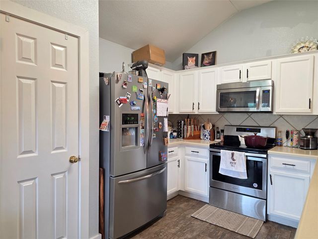 4017 Kerley CT, Hutto, TX 78634