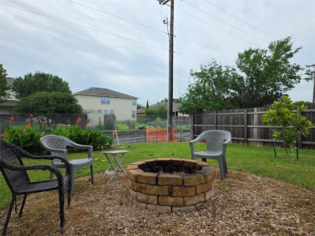 4017 Kerley CT, Hutto, TX 78634