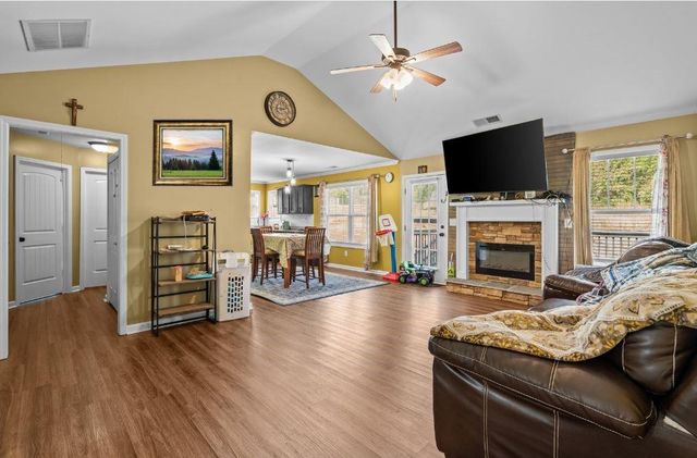 154 Grizzly Trail, Carrollton, GA 30117