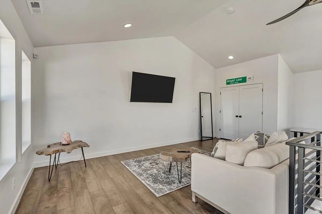 11207 S KESTREL RISE RD, South Jordan, UT 84009