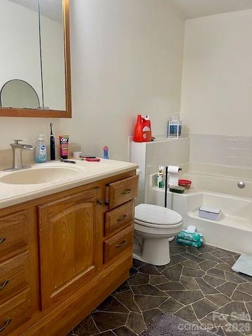 122 John Adam Lane, Statesville, NC 28625