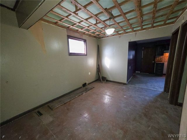 1710 Niagara Street, Niagara Falls, NY 14303