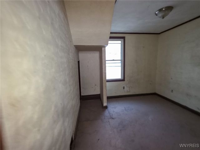 1710 Niagara Street, Niagara Falls, NY 14303