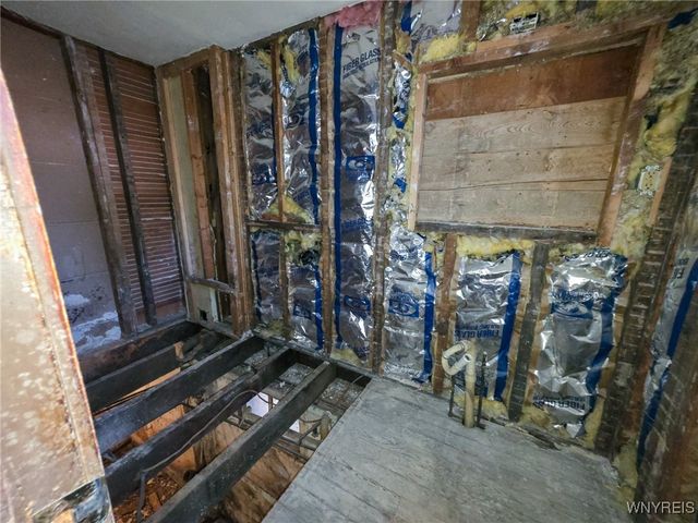 1710 Niagara Street, Niagara Falls, NY 14303