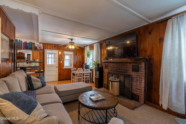 759 Malta Ave Extension, Ballston Spa, NY 12020