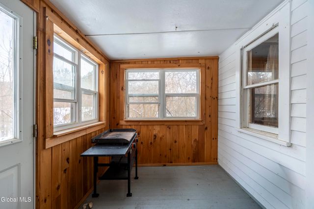 759 Malta Ave Extension, Ballston Spa, NY 12020