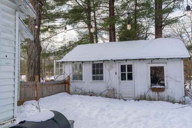 759 Malta Ave Extension, Ballston Spa, NY 12020