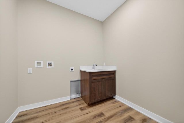 2906 Stonebrook DRIVE, Sheboygan, WI 53081