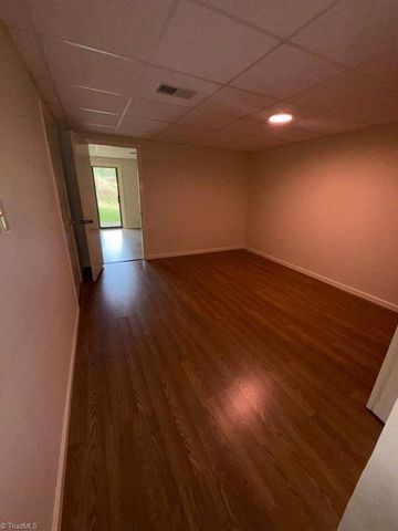 327 Mar Don Hills Court, Winston-salem, NC 27104