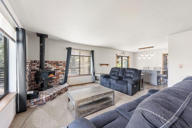 14800 McElroy Rd, Auburn, CA 95602