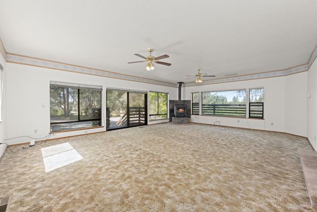 14800 McElroy Rd, Auburn, CA 95602