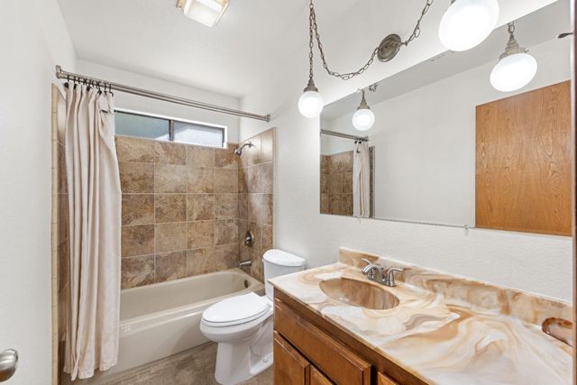14800 McElroy Rd, Auburn, CA 95602