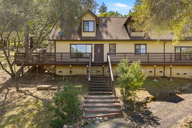 14800 McElroy Rd, Auburn, CA 95602
