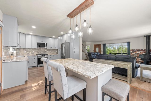 14800 McElroy Rd, Auburn, CA 95602