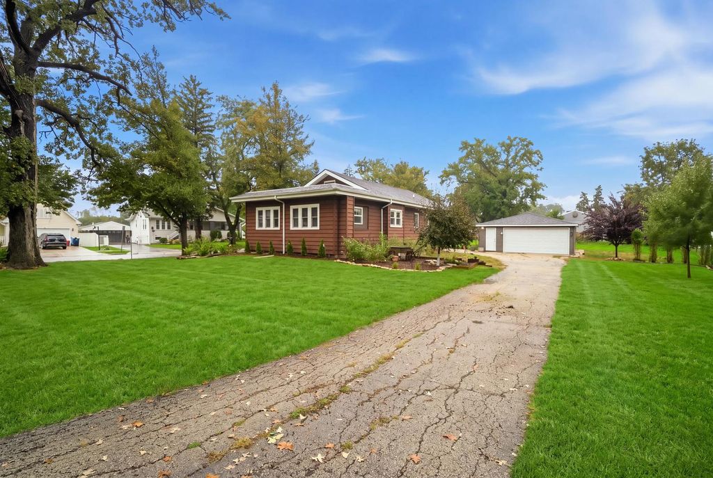548 W Saint Charles Road, Lombard, IL 60148 — photo 4