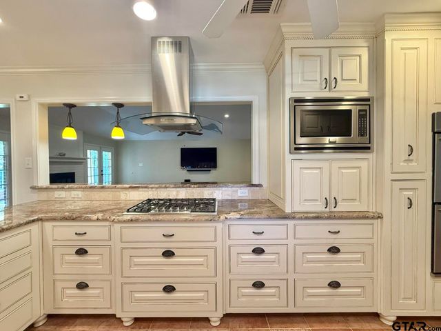 3308 Moss, Tyler, TX 75707
