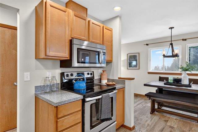 2510 S 250th Place, Kent, WA 98032