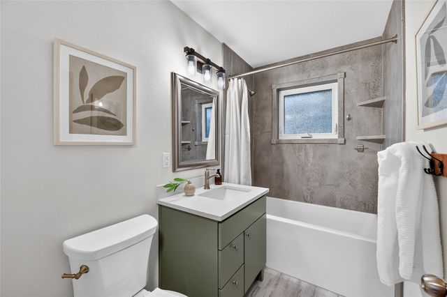 2510 S 250th Place, Kent, WA 98032