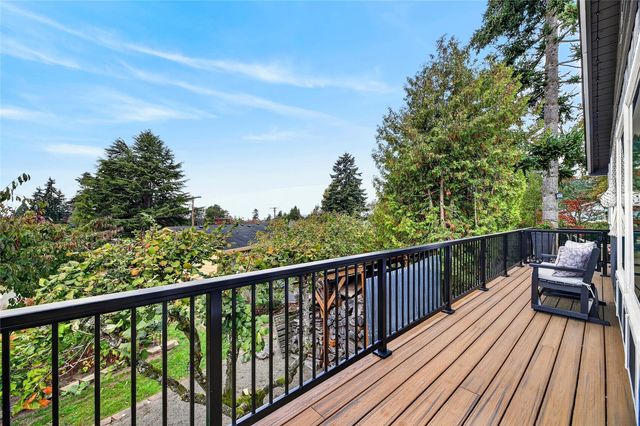 2510 S 250th Place, Kent, WA 98032