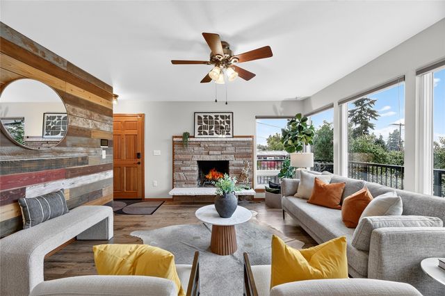 2510 S 250th Place, Kent, WA 98032