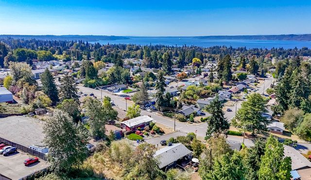 2510 S 250th Place, Kent, WA 98032
