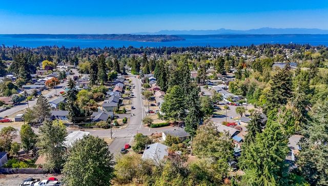 2510 S 250th Place, Kent, WA 98032