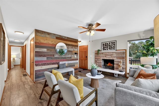 2510 S 250th Place, Kent, WA 98032