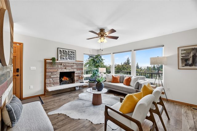 2510 S 250th Place, Kent, WA 98032