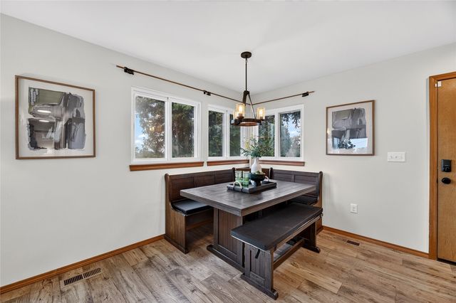 2510 S 250th Place, Kent, WA 98032
