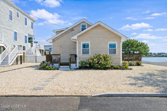106 Makin Avenue, Point Pleasant Beach, NJ 08742