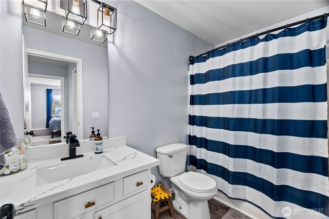 10003 Tahoma Court, Yelm, WA 98597