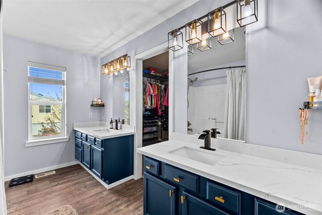 10003 Tahoma Court, Yelm, WA 98597