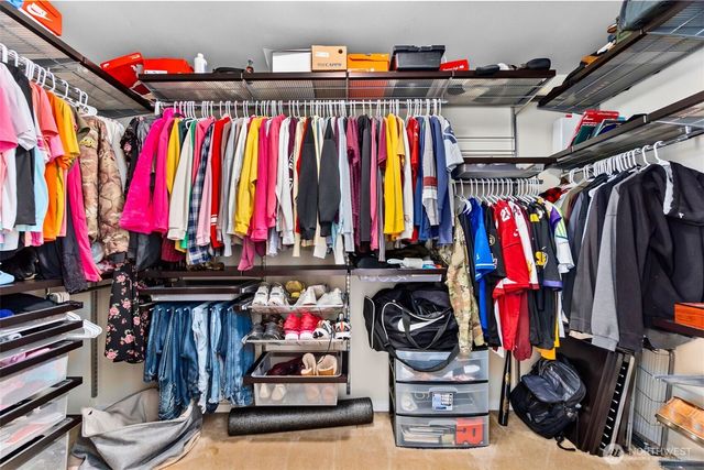 10003 Tahoma Court, Yelm, WA 98597