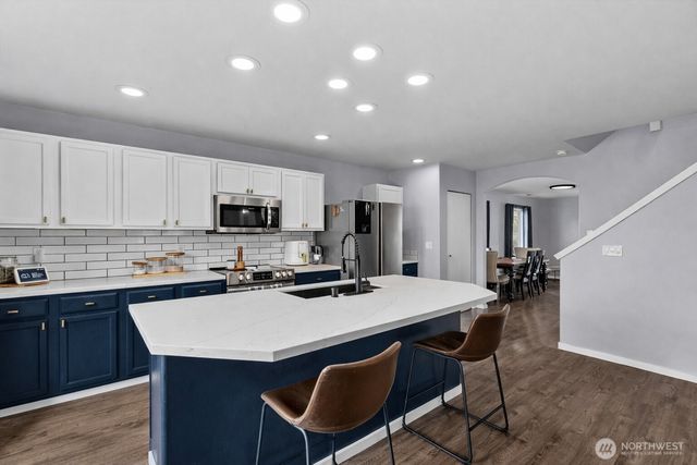 10003 Tahoma Court, Yelm, WA 98597