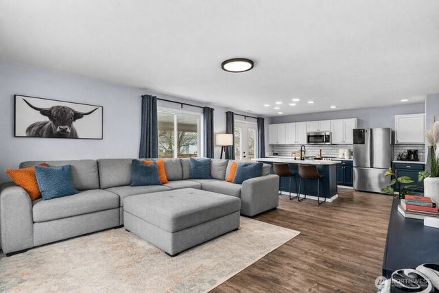 10003 Tahoma Court, Yelm, WA 98597