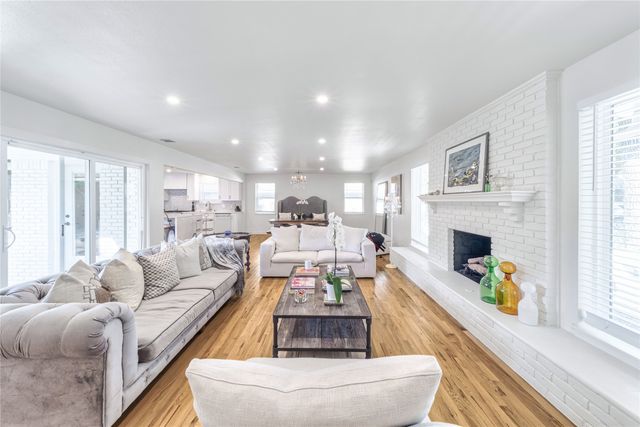 5837 Clendenin Avenue, Dallas, TX 75228