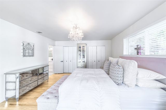 5837 Clendenin Avenue, Dallas, TX 75228