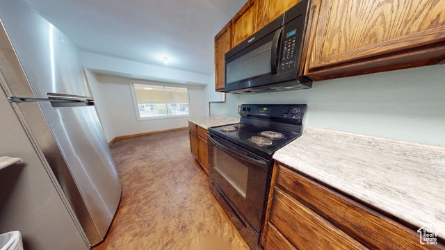 496 E MAIN ST, Wellington, UT 84542