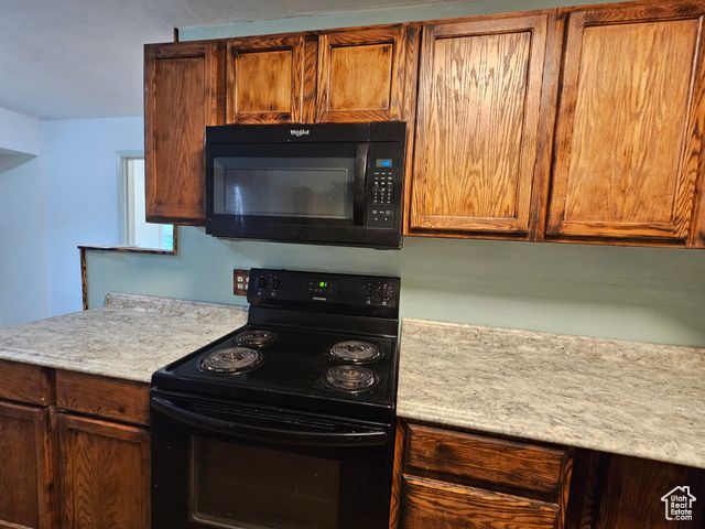 496 E MAIN ST, Wellington, UT 84542