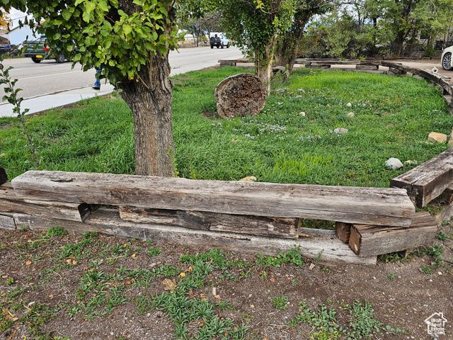 496 E MAIN ST, Wellington, UT 84542