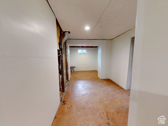 496 E MAIN ST, Wellington, UT 84542